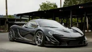 McLaren приспособили для обычных дорог