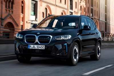 BMW iX3 теперь в Сингапуре