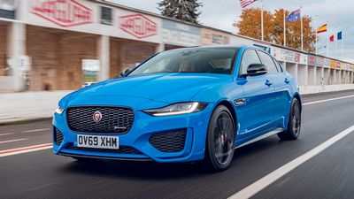 Jaguar представляет Reims Edition XE