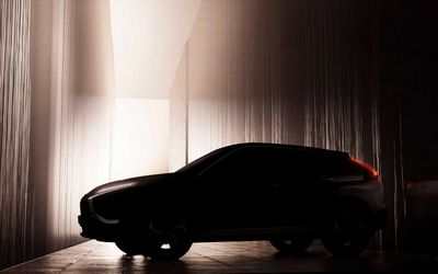 Обнародован первый тизер обновленного Mitsubishi Eclipse Cross