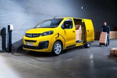 Opel Vivaro-e теперь доступен для заказа в Сингапуре
