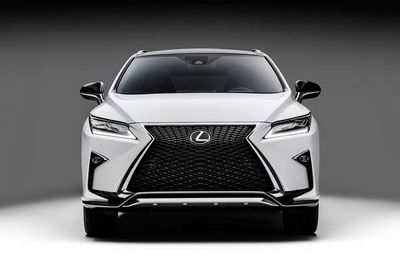 Представляем новый Lexus RX 270 - новую главу в истории успеха RX Представляем новый Lexus RX 270 - новую главу в истории успеха RX