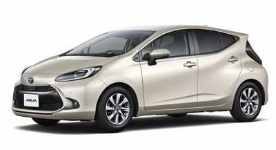 Toyota показала новую Aqua