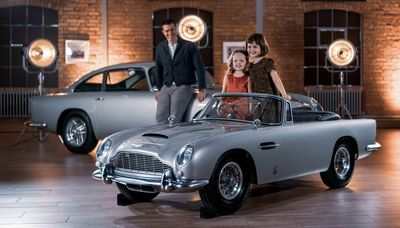 Крошечный Aston Martin DB5 Junior позволит вам и одному ребенку воплотить в жизнь ваши фантазии о Бонде