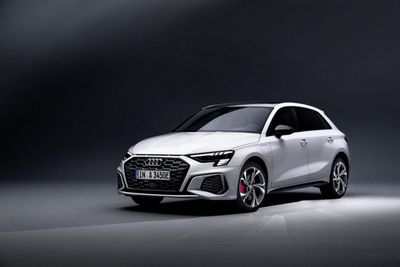Audi представила еще один плагин-гибрид A3 Sportback с большей мощностью