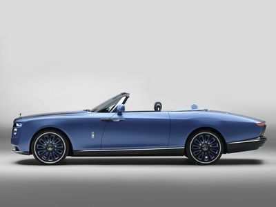 Rolls-Royce представит два сделанных на заказ автомобиля по возвращении в Монтерей