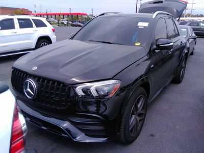 Mercedes-Benz запускает рестайлинг E-Class в Сингапуре