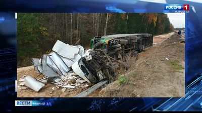 Пять человек доставлены в больницу после столкновения с несколькими автомобилями