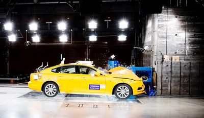 Центр безопасности Volvo Cars: два десятилетия на службе спасения жизней Центр безопасности Volvo Cars: два десятилетия на службе спасения жизней