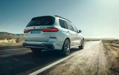 Анонсированы новые BMW X5 M50i и BMW X7 M50i